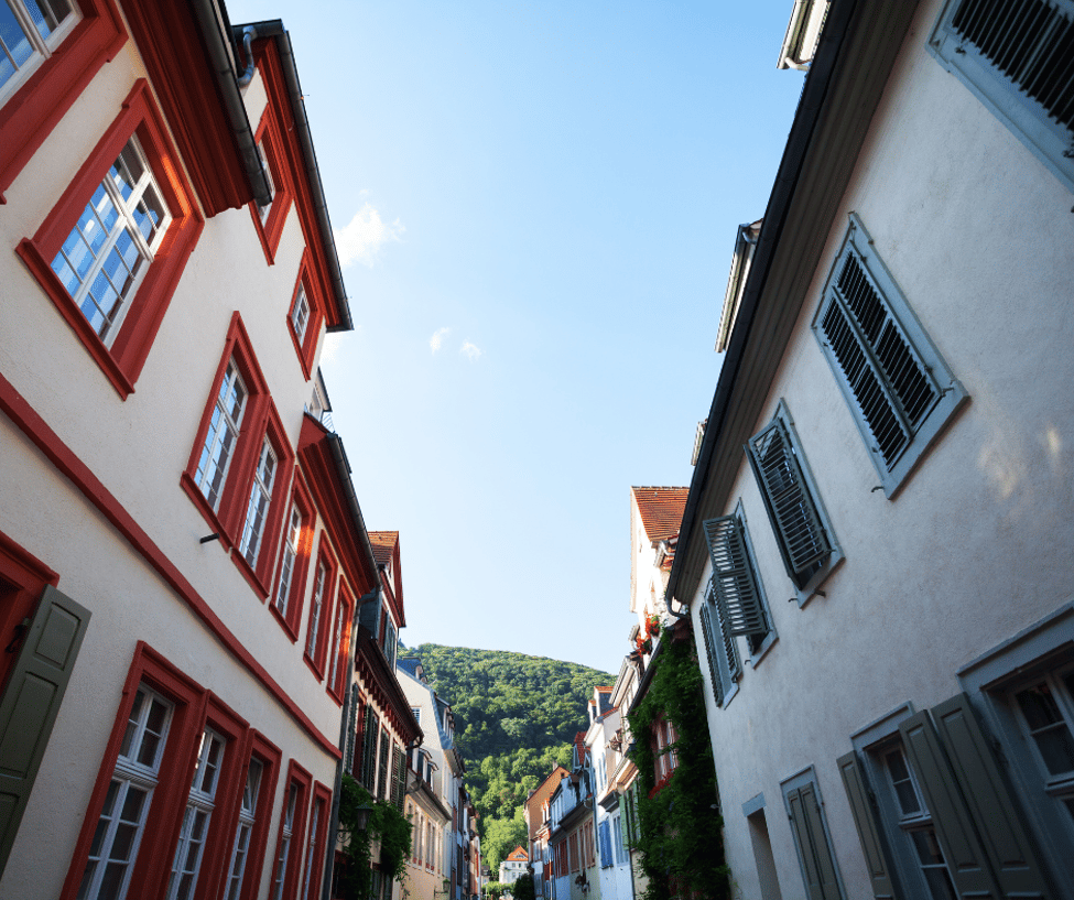 Reconsidering the Idea of Purchasing a Townhouse When You Have Children