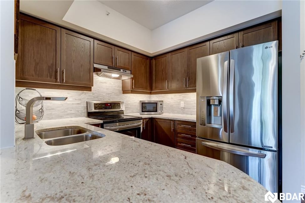 SOLD - 44 Ferndale Drive South #409