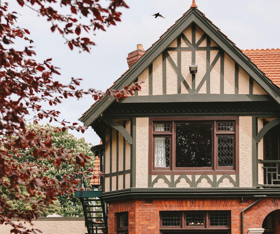 How Do You Negotiate Offers When Selling Your Sudbury Home? | Realtor Q&A