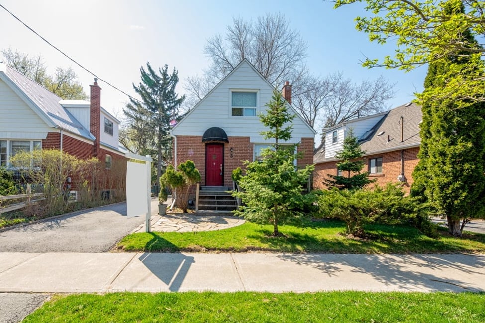 Just listed - 5 Hollydene Road, Toronto