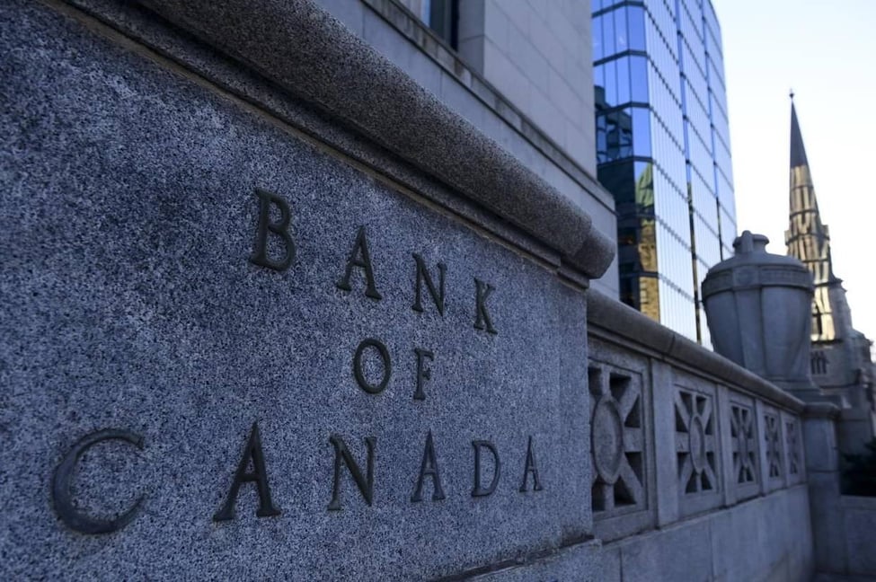 BANK OF CANADA HIKES RATE TO 2.5% - HERE'S WHAT IT MEANS FOR YOU