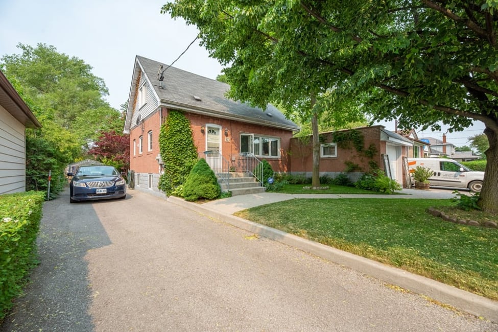 Just listed - 80 Vanbrugh Ave, Scarborough
