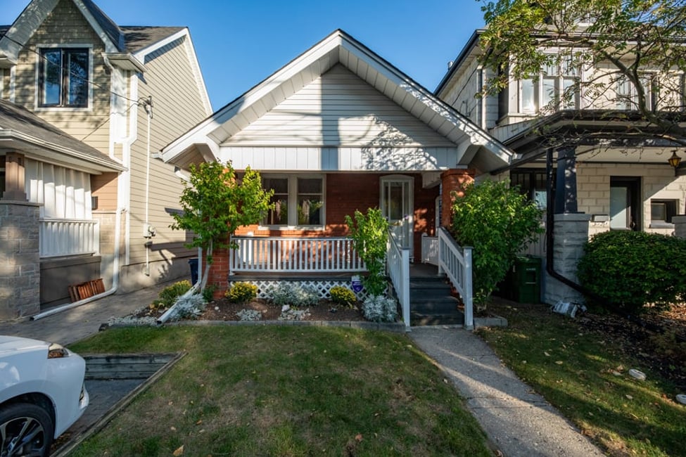 Just listed - 34 Northview Ave, Toronto