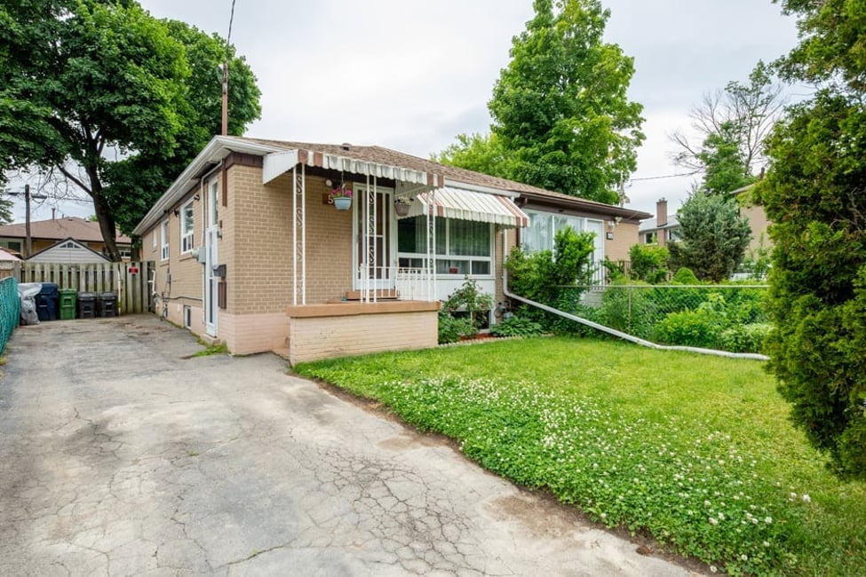 Just listed - 57 Overture Rd, Toronto