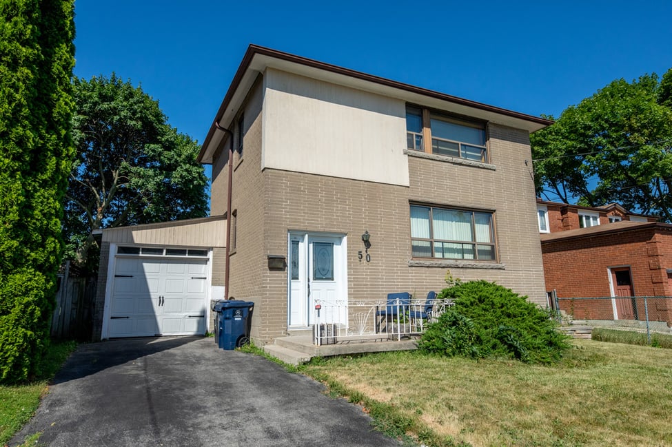 Just Listed! Huge Lot & Endless Potential in Toronto's Cliffside Village – Only $799,900