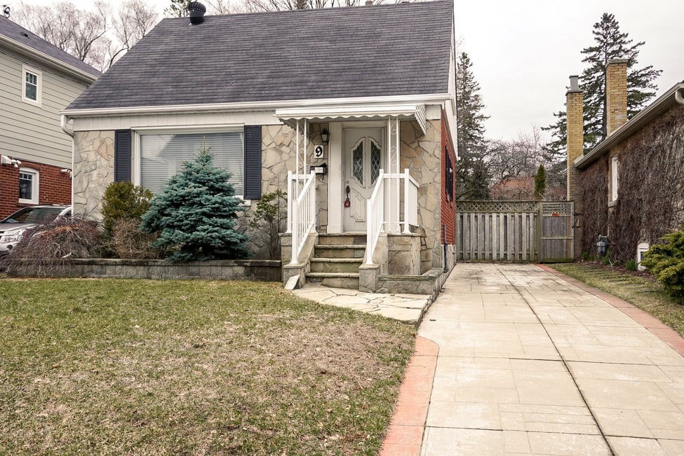 Just listed - 9 North Drive, Toronto