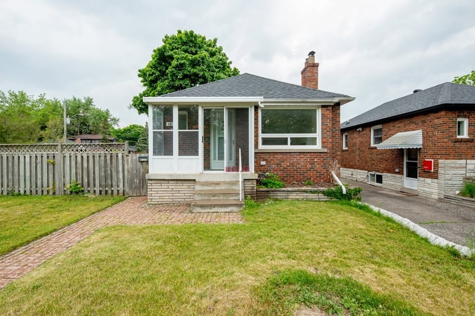 Just listed - 16 Manderley Dr, Toronto