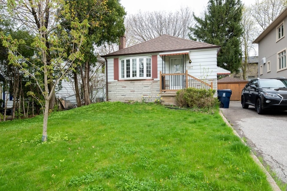 Just listed - 107 Elmhurst Avenue, Toronto