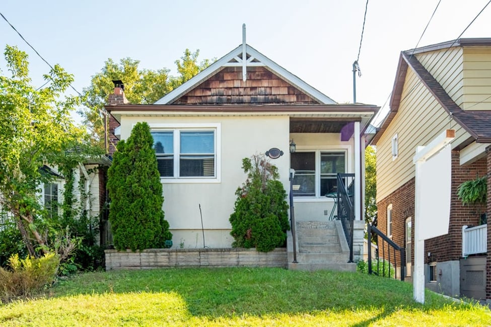 Just listed - 103 Harding Blvd, Toronto