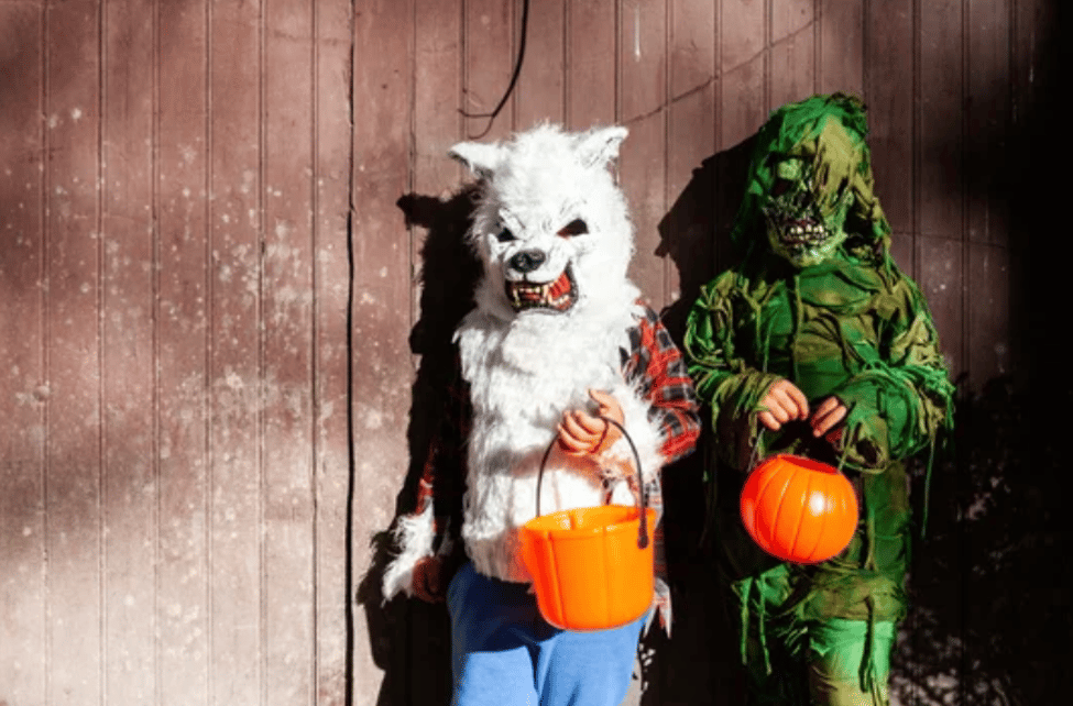 🍬 What’s the BEST Toronto neighbourhood for trick-or-treating?