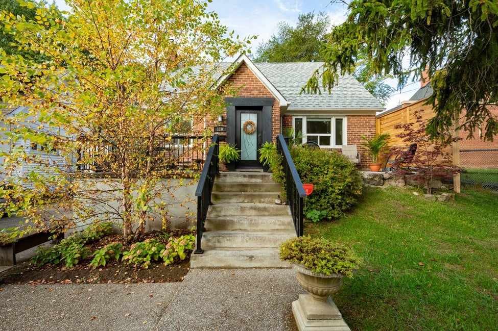 🏡 For Sale – 110 Lakeside Ave, Toronto