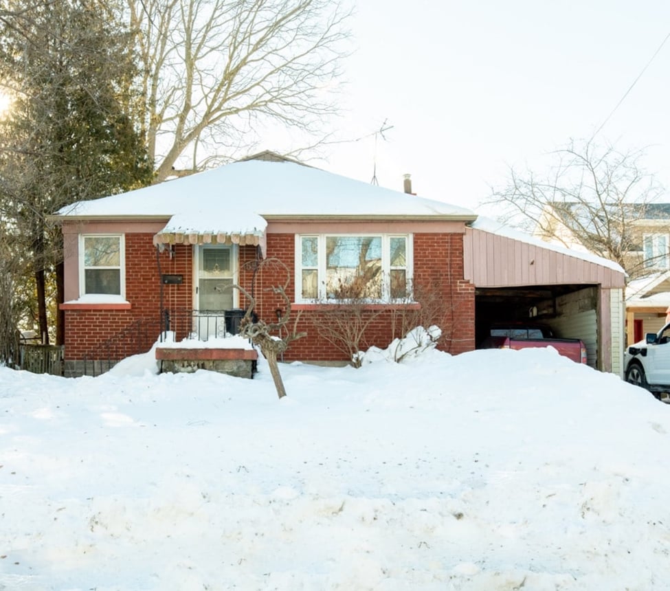 59 Highview Ave Toronto for Sale | Birch Cliff Heights Bungalow with In-Law Suite & 4 Parking