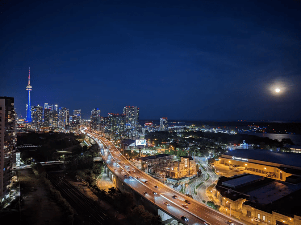Toronto Traffic Alert: Major DVP, TTC & Road Closures This Weekend