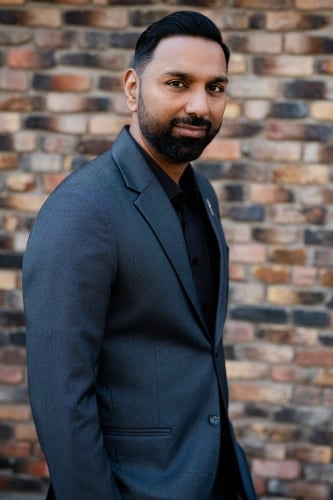 Vik  Taneja