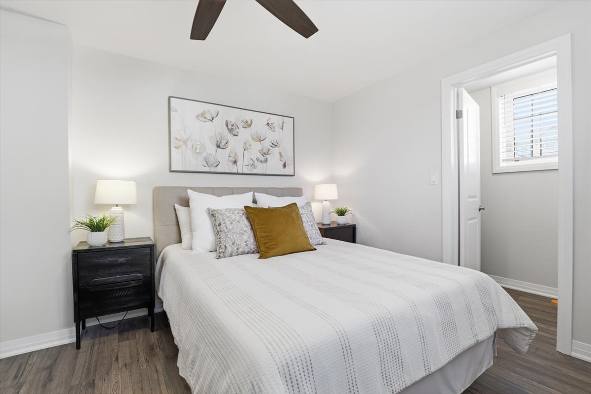 115 South Creek Drive Unit 12C