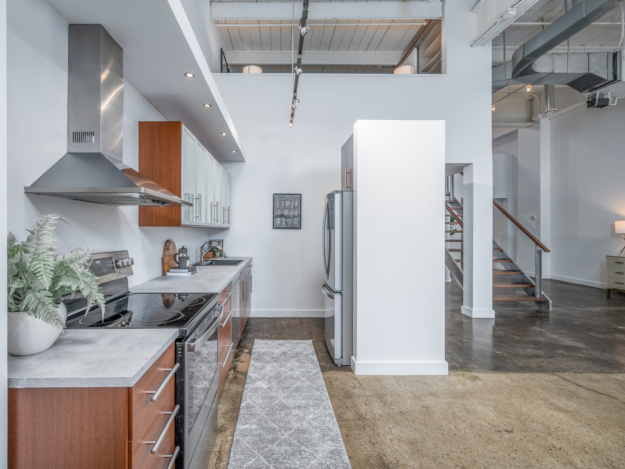 4-web-or-mls-109 - 326 Carlaw-4