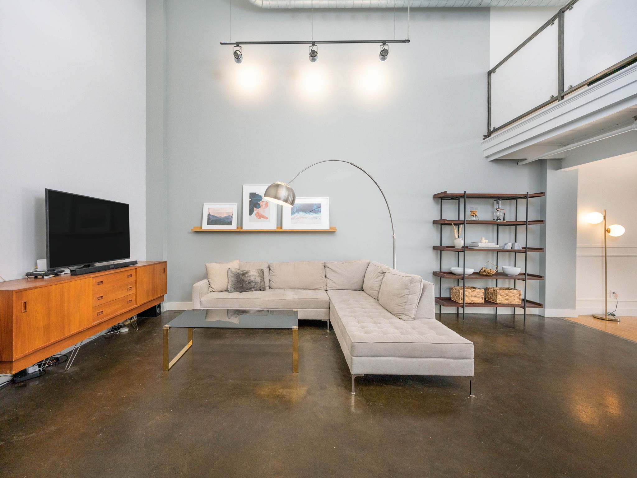 1-web-or-mls-103 - 326 Carlaw-1