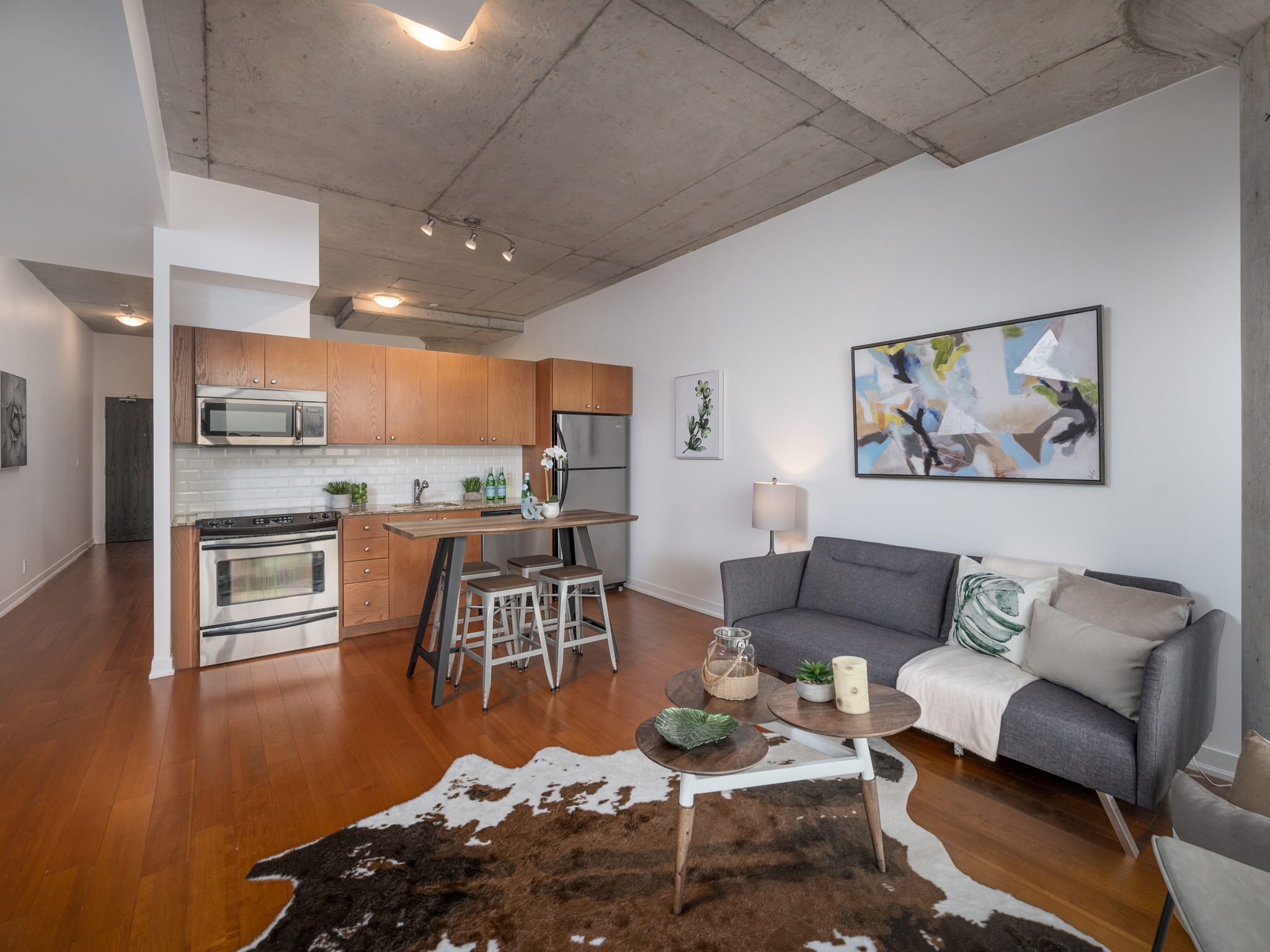 2-web-or-mls-410 - 201 Carlaw-2