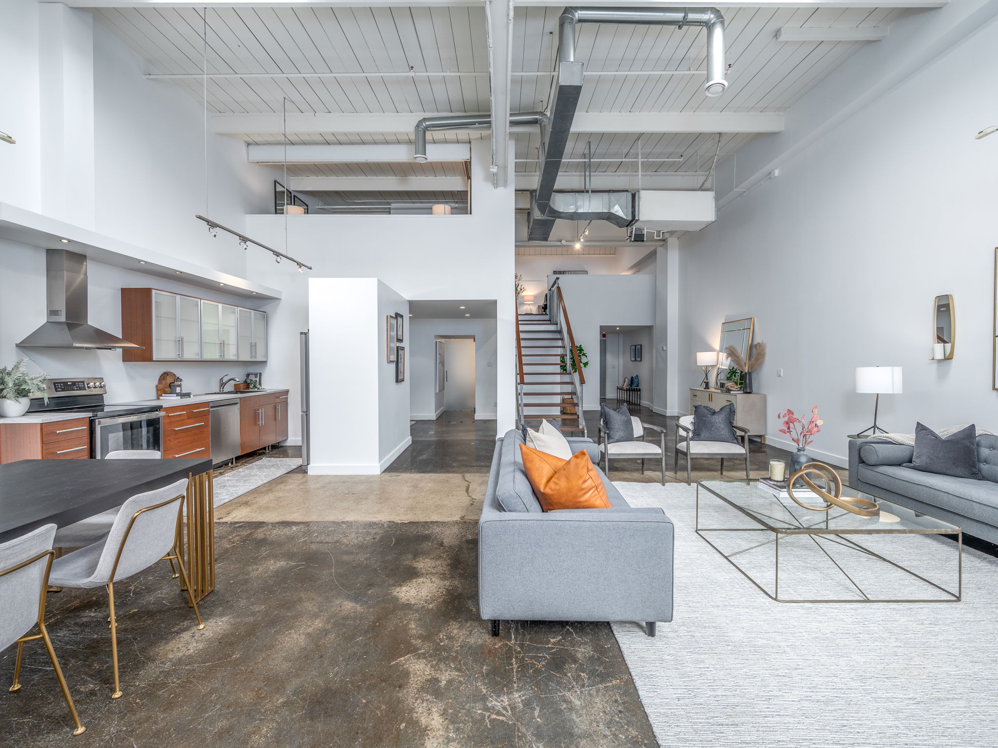 8-web-or-mls-109 - 326 Carlaw-8