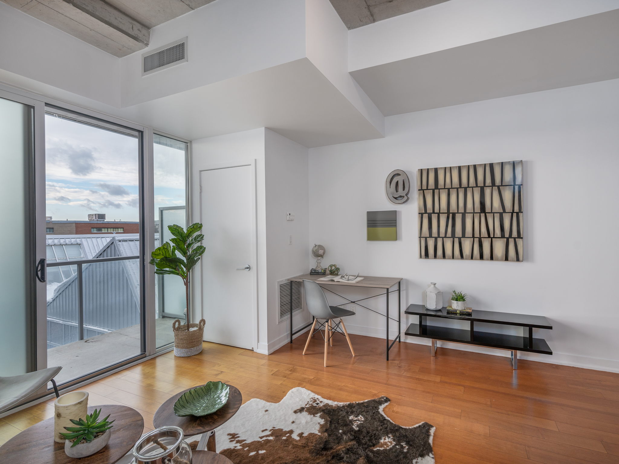 4-web-or-mls-410 - 201 Carlaw-4
