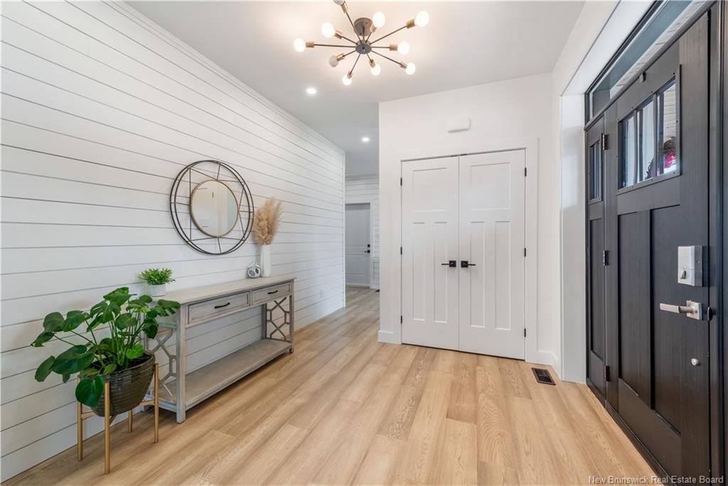 33 Balfour Crt