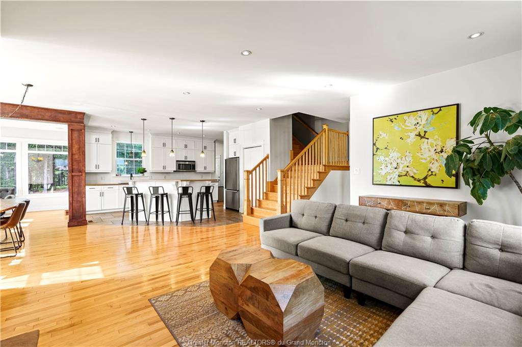 21 Maurice Crescent