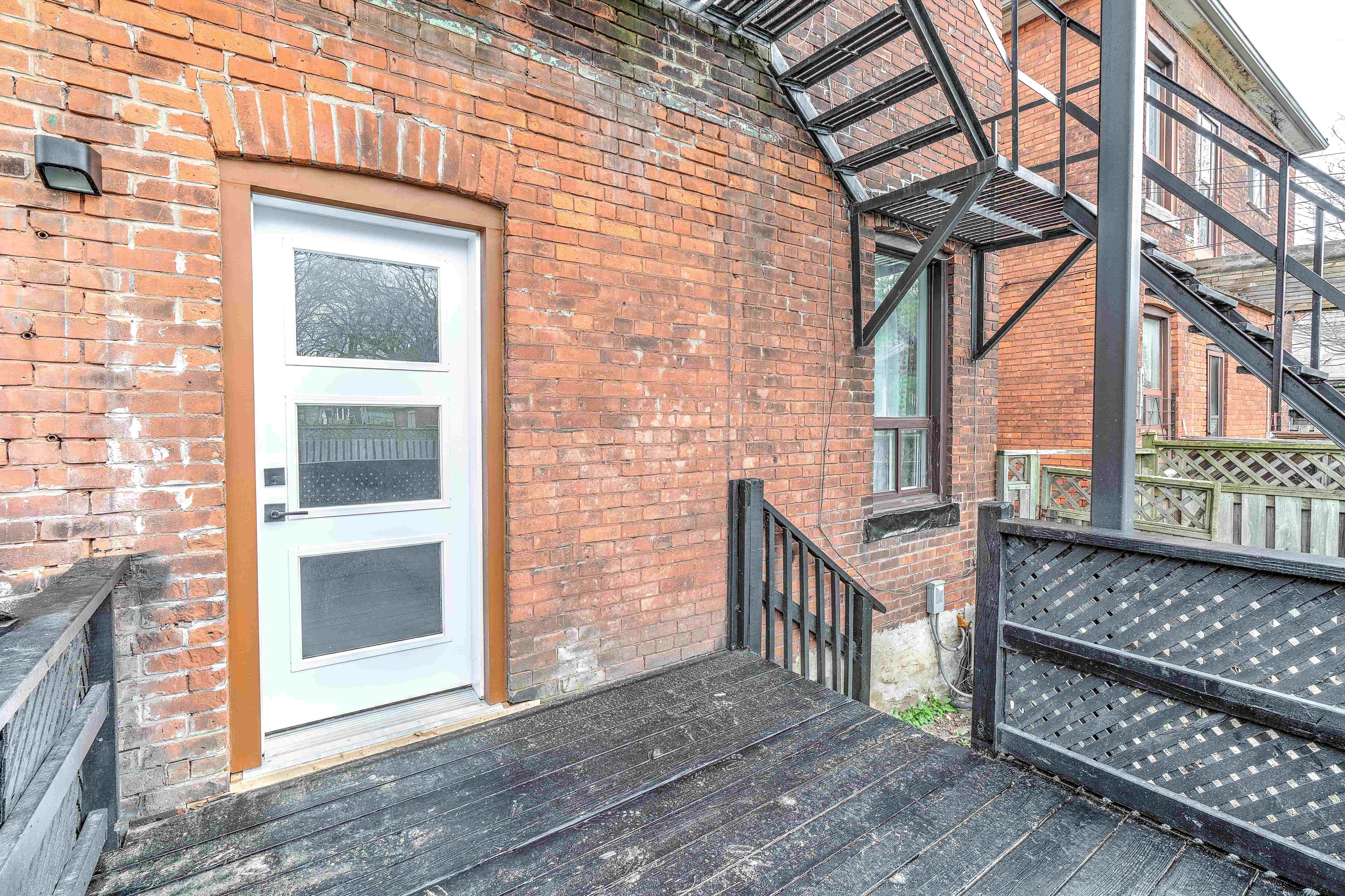 285 Hess Street S #1