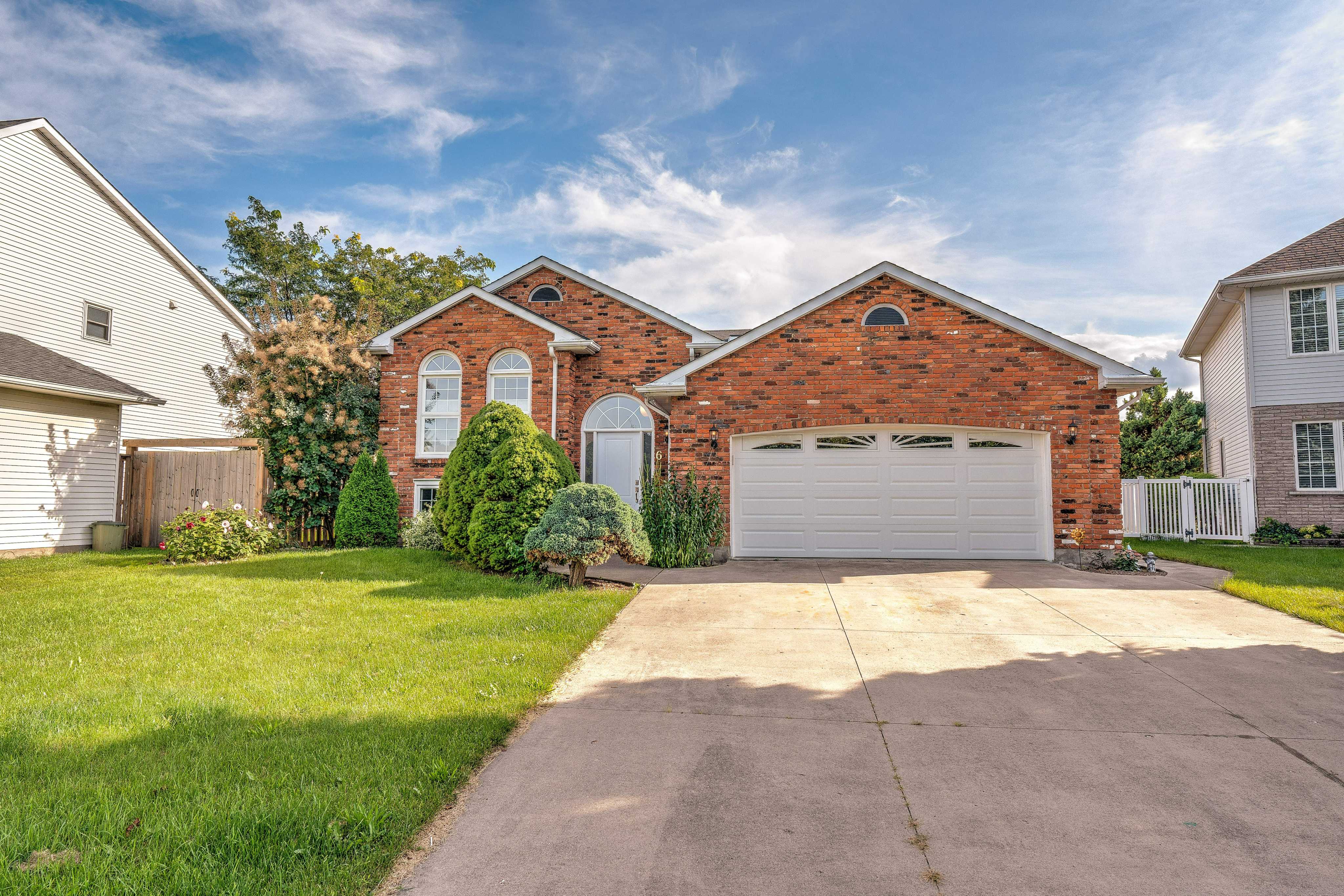 6 Cedar Court