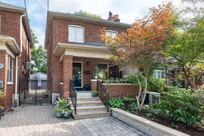 37 Thornhill Ave