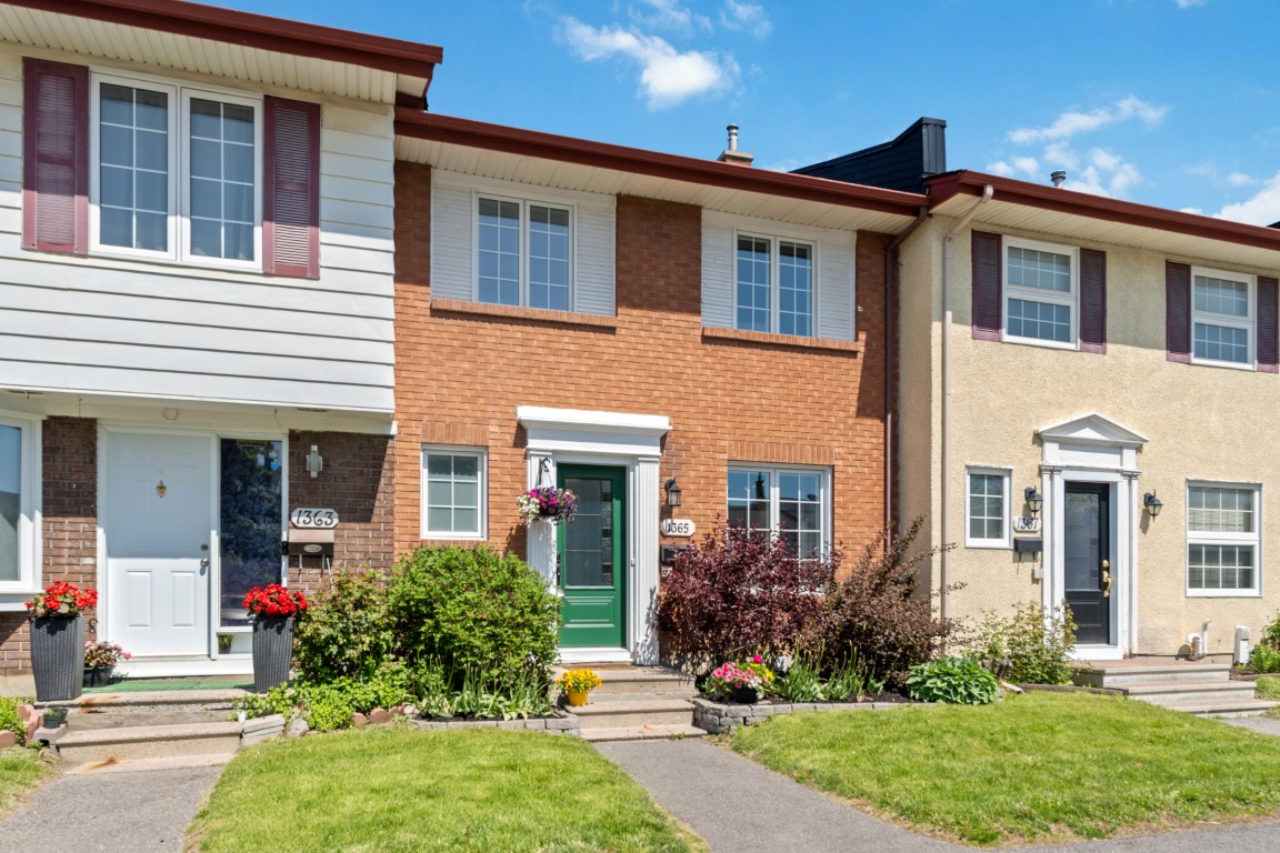 Ottawa, 1365 Guthrie Street Active, 499,900