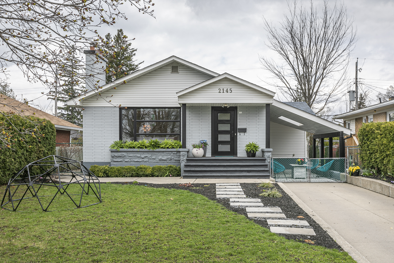 Ottawa, 2145 Benjamin Avenue Sold