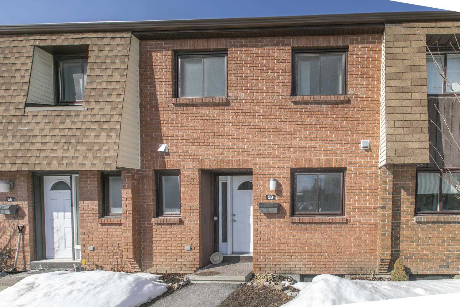 5B Woodvale Green