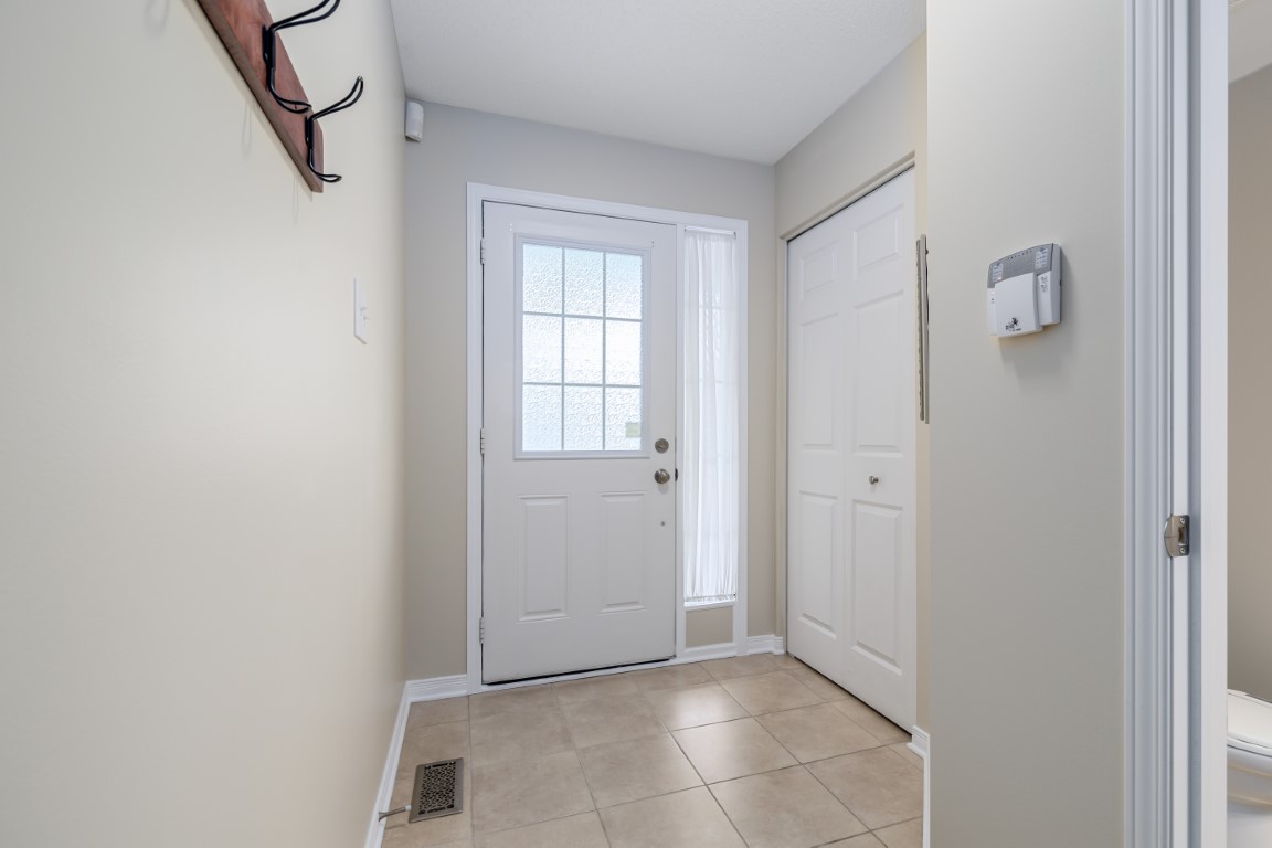 223 Kingswell St