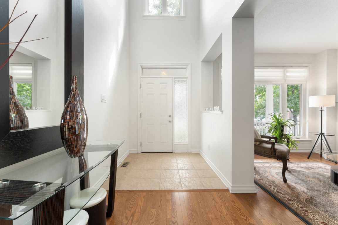 648 Woodbriar Way