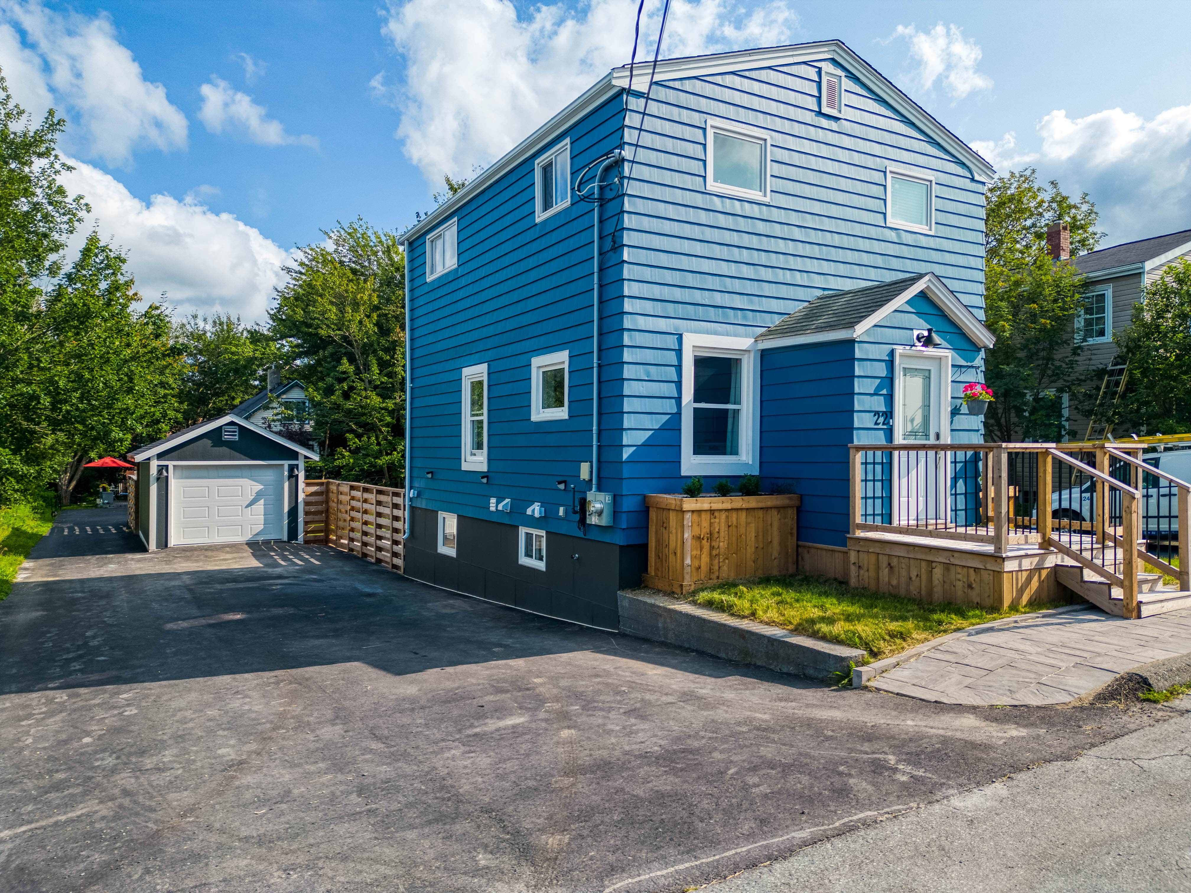 Halifax, 22 Frederick Avenue Active, 574,900