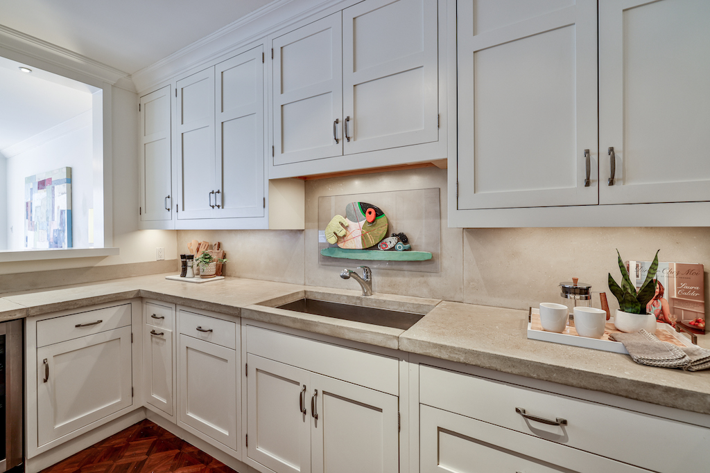 18A Hazelton Ave Unit 408 Kitchen Yorkville Toronto Condos 18A Hazelton Ave Unit 408 Kitchen Yorkville Toronto Condos
