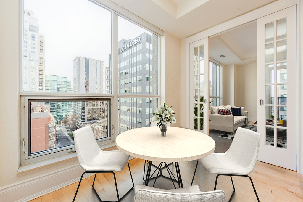 Eat-In Kitchen 10 Bellair St Suite 903 For Sale Yorkville Luxury Condos Toronto Yorkville Toronto Condos 10 Bellair Suite 903 Eat-In Kitchen