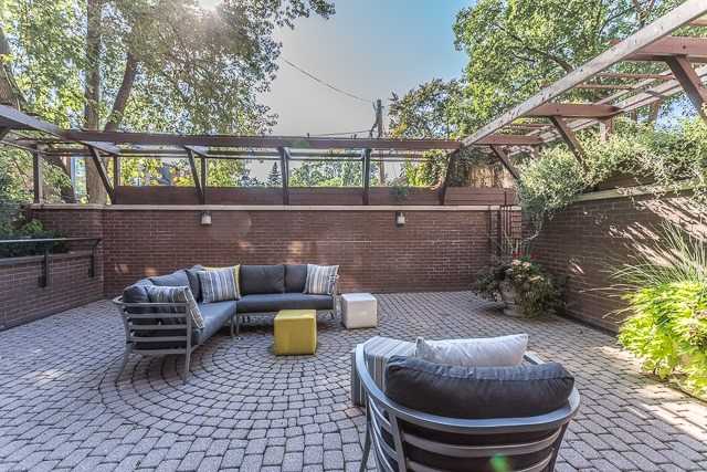 4 Lowther Ave Toronto Condos Outdoor Terrace Yorkville Annex