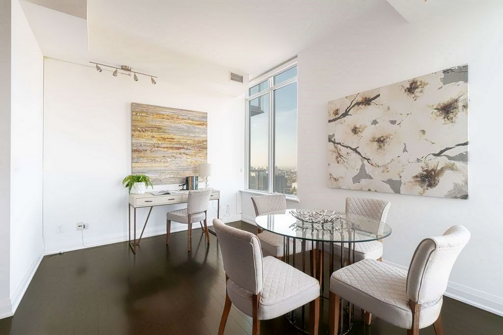 1 Bedford Rd Unit 2503 Toronto Open Concept Family Room Den Can Easily Be A Home Office Yorkville Luxury Condos 1 Bedford Rd Unit 2503 Toronto Open Concept Family Room Yorkville Luxury Condos