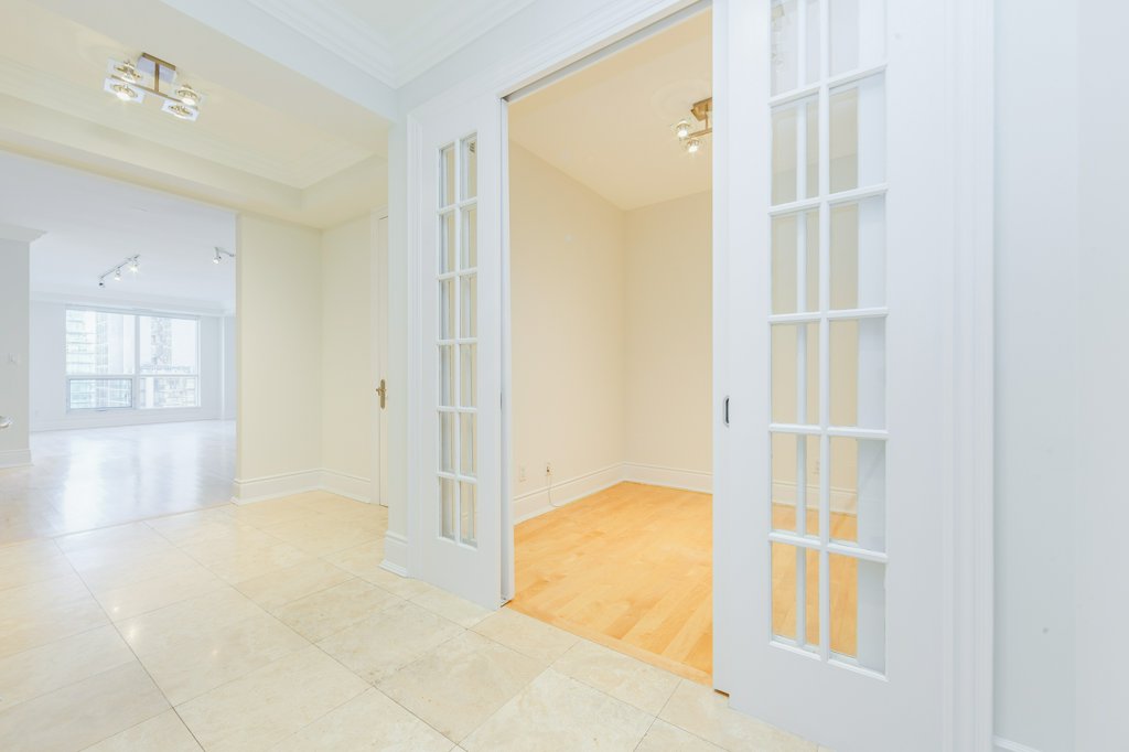 10 Bellair Suite 903 Toronto Separate Enclosed Den Could Be A 3rd Bedroom Yorkville Condos 10 Bellair Suite 903 Yorkville Condos For Sale 2 Bedroom Plus Separate Den Toronto