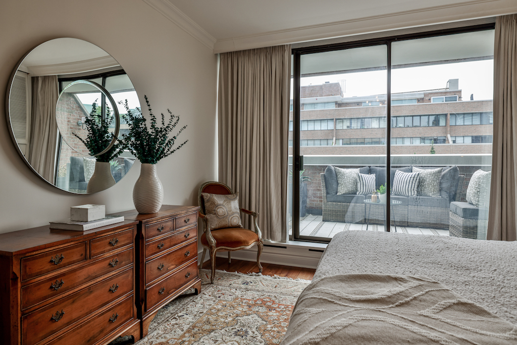18A Hazelton Ave Suite 408 Toronto Primary Bedroom Yorkville Condos 18A Hazelton Ave Suite 408 Toronto Primary Bedroom Yorkville Condos