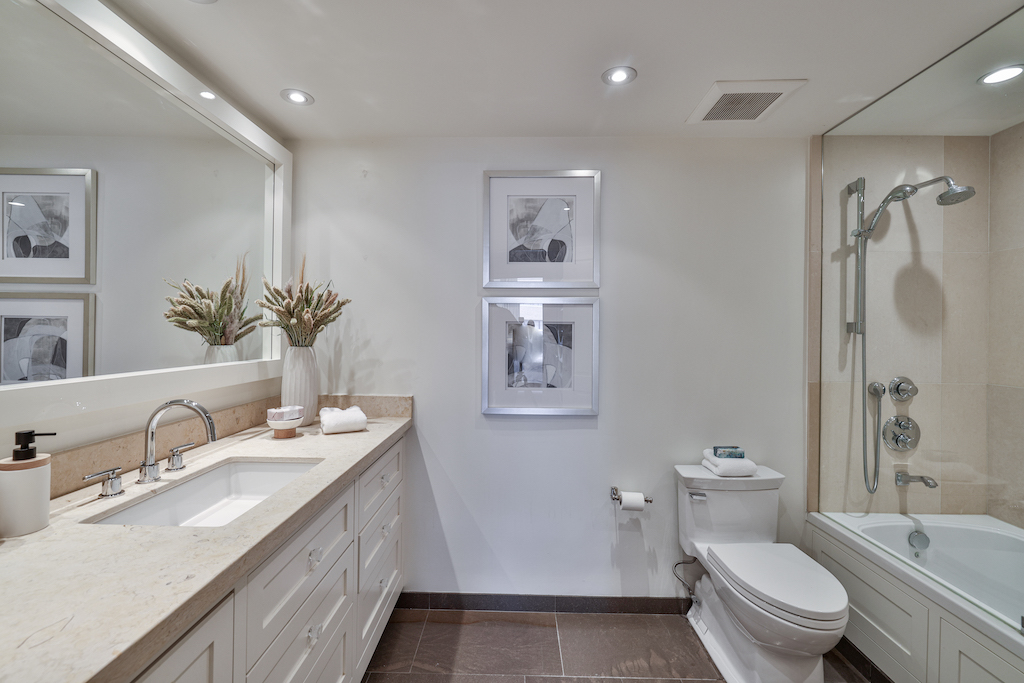 Primary Ensuite Bath 18A Hazelton Ave Unit 408 Toronto Yorkville Condos Primary Ensuite Bath 18A Hazelton Ave Unit 408 Toronto Yorkville Condos
