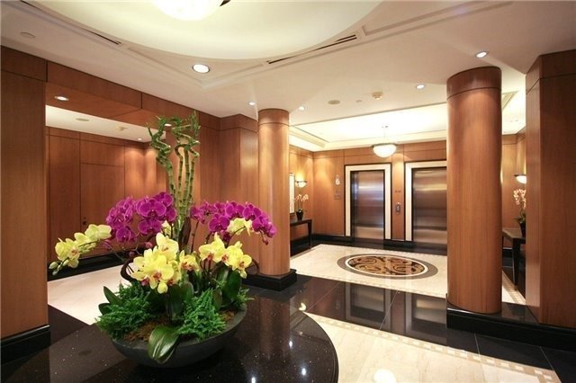 Lobby Prince Arthur Condos Yorkville 38 Avenue Rd Toronto Victoria Boscariol Chestnut Park Real Estate Lobby Prince Arthur Condos Yorkville 38 Avenue Rd Toronto