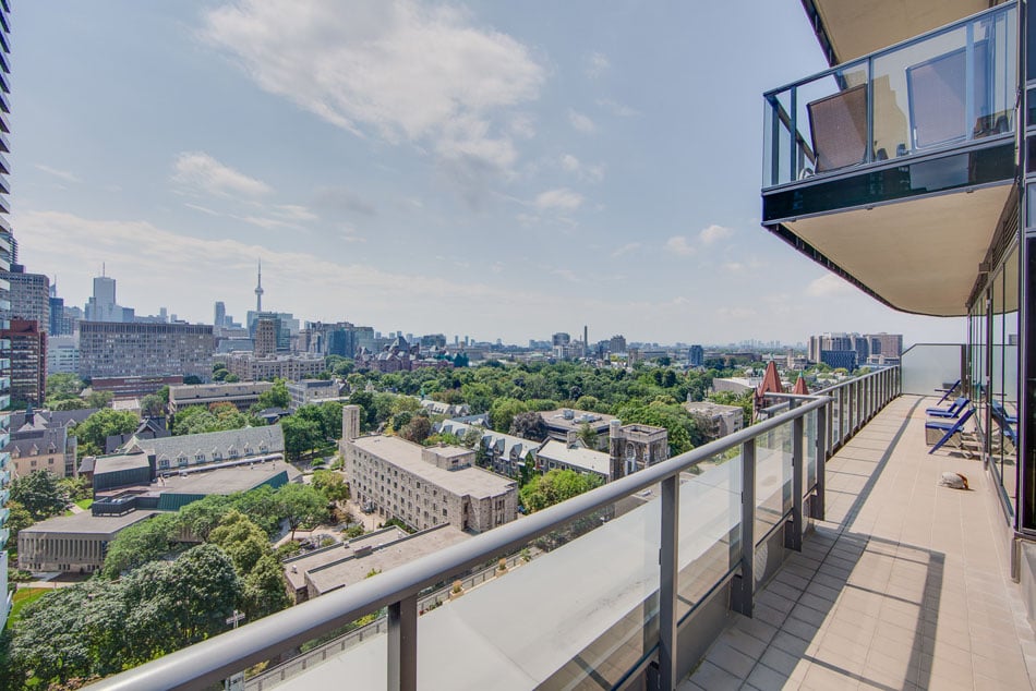 77 Charles St West Yorkville Toronto Luxury Condos South View Overlooking skyline 