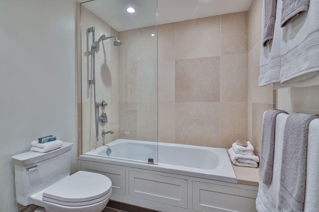 Primary Ensuite Bathroom 18A Hazelton Ave Unit 408 Toronto Primary Ensuite Bathroom 18A Hazelton Ave Unit 408 Toronto