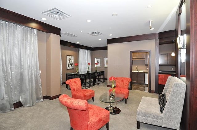 35 Balmuto St Uptown Residences Party Room Yorkville Bay Street Corridor Toronto Condos 