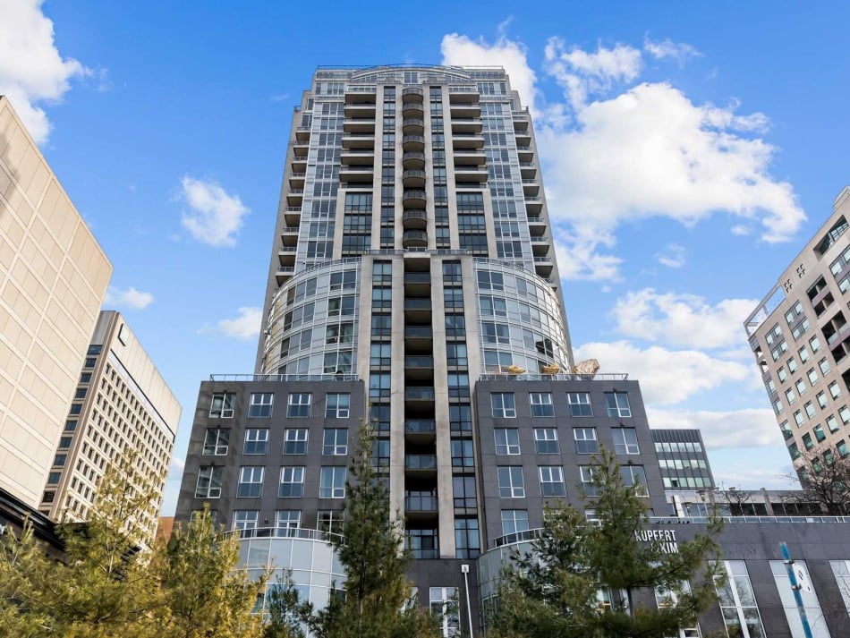 10 Bellair St Toronto Larger Luxury Condos Yorkville 3 Bedrooms 4 Bedrooms