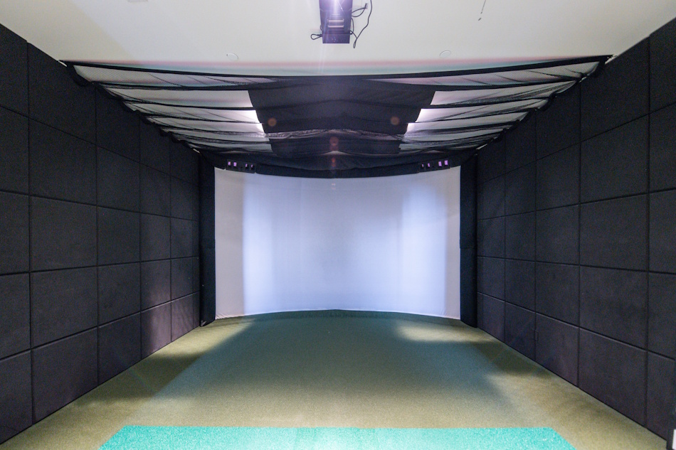 Golf Simulator Yorkville Private Estates 200 Cumberland St Toronto Condos Golf Simulator