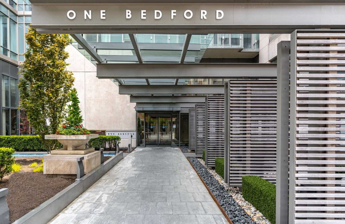 One Bedford Toronto Entrance Yorkville Luxury Condos For Sale 1 Bedford Rd Toronto Entrance Yorkville Luxury Condos For Sale
