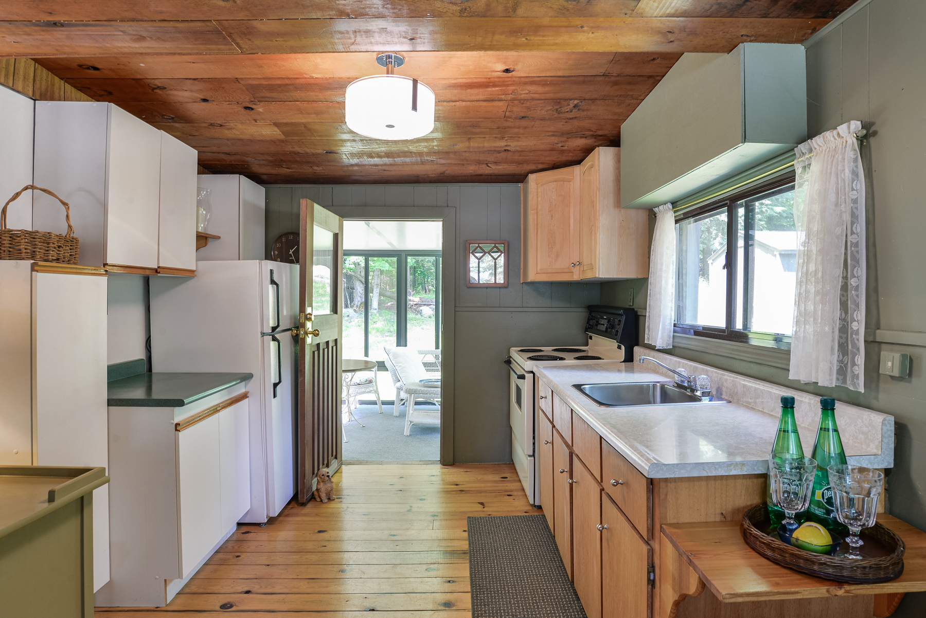 Kitchen With Walk-out To Sunroom 1326 Port Cunnington Rd Lake Of Bays Kitchen